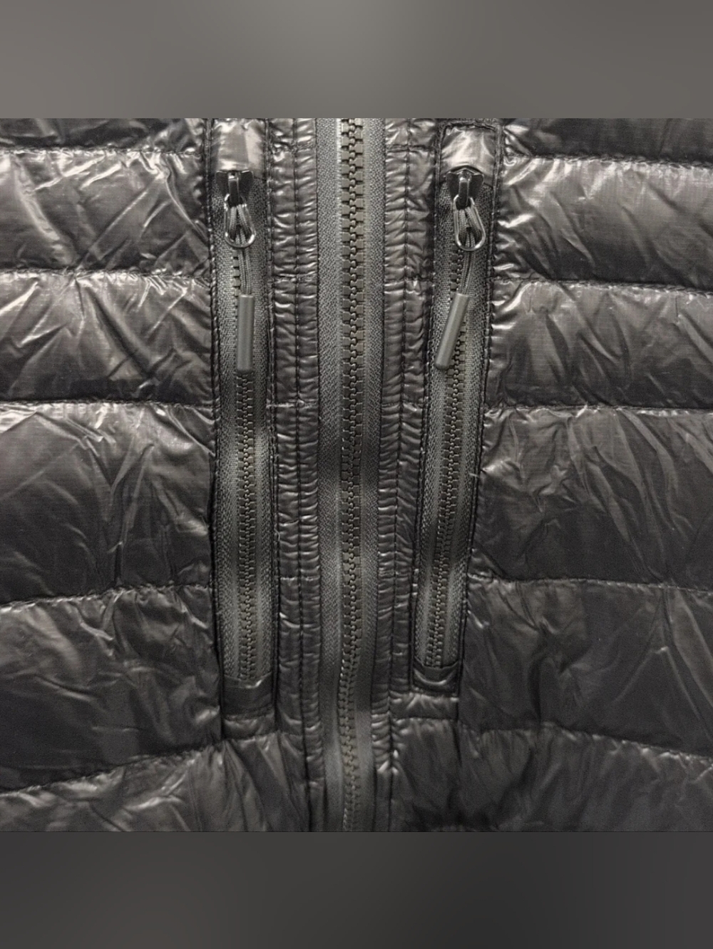 Authentic Canada Goose Hybridge Lite Hooded Down Jacket Small-Med EUC! - Picture 8 of 15